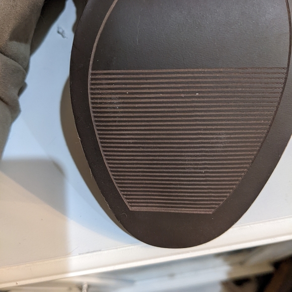 Tahari, Open Toe, Block Heel, Tan, Size 7 New, Suede - Picture 8 of 11